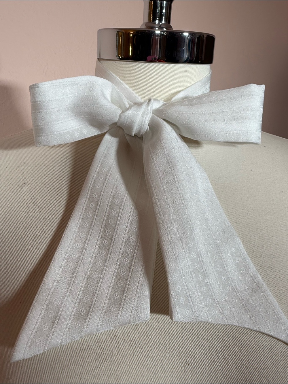 Vintage pure white cottagecore polka dot weave bow neck scarf Twilly academia